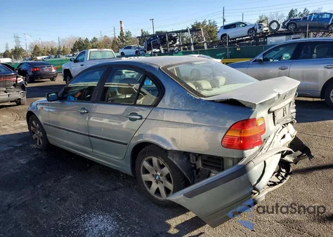 2003 BMW 325 Xi z USA, uszkodzony, nr VIN WBAEU33403PM56129